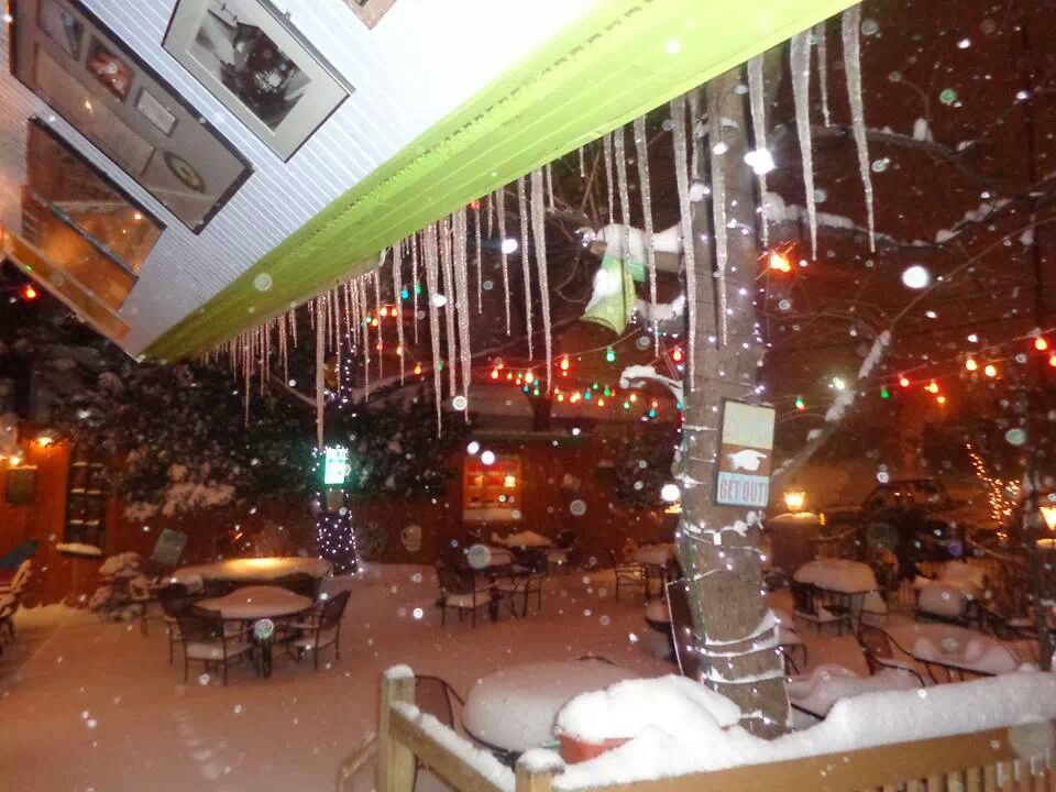Snow falls and icicles form at Three Monkeys Cafe